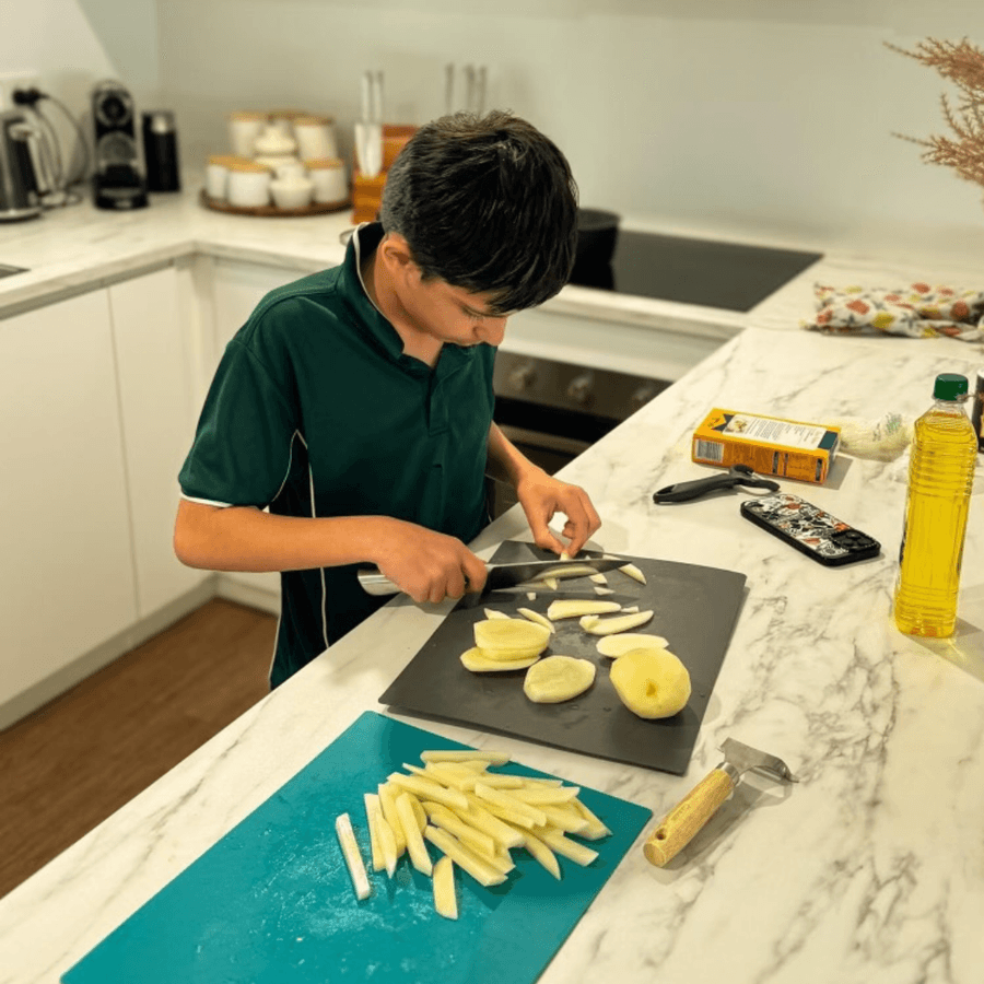 Vana Care support worker helping with meal preparation at home